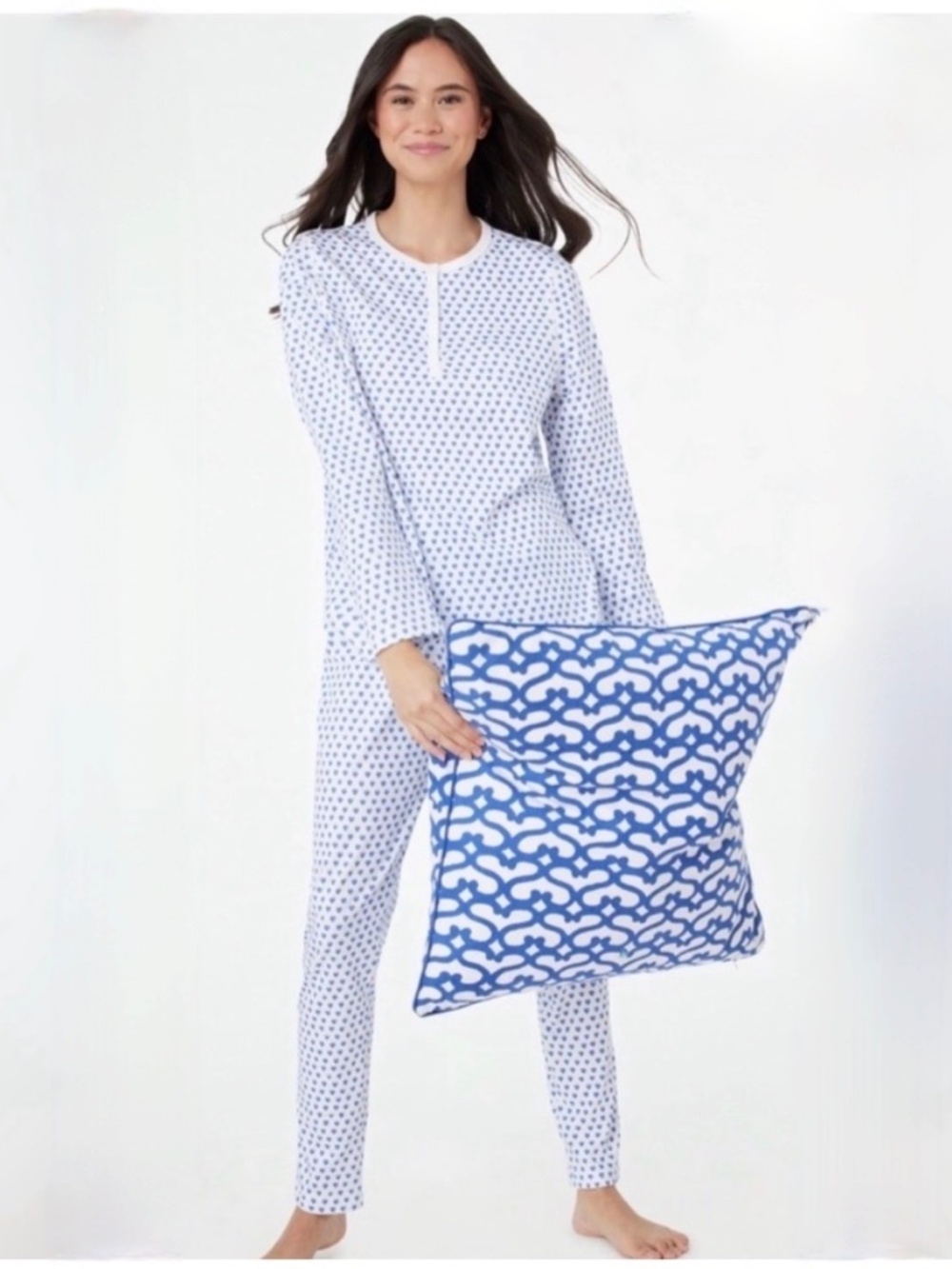 Roller Rabbit The Original Hearts Print- blue heart 🩵  pajama set size Large